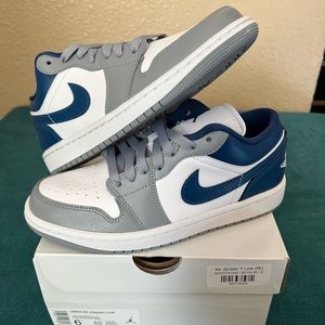 Jordan 1 low - French Blue Sz 6